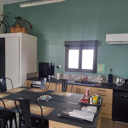 Cosy-Loft Industriel , Jacuzzi , Wifi , 6 Personnes Max Villa Aigues-Vives  Dış mekan fotoğraf