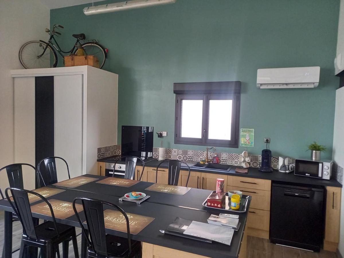 Cosy-Loft Industriel , Jacuzzi , Wifi , 6 Personnes Max Villa Aigues-Vives  Dış mekan fotoğraf