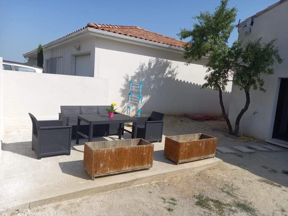 Cosy-Loft Industriel , Jacuzzi , Wifi , 6 Personnes Max Villa Aigues-Vives  Dış mekan fotoğraf